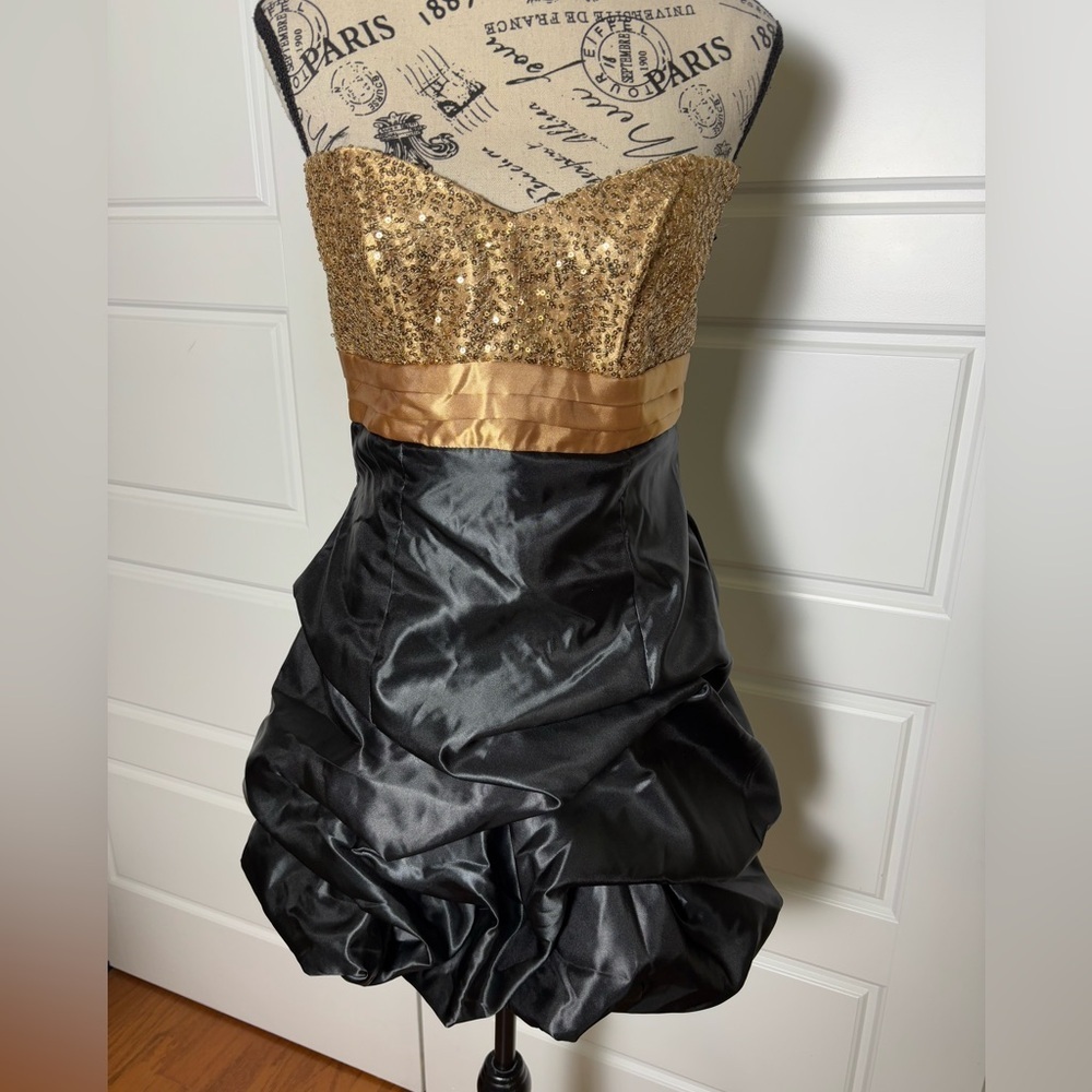 Gunne Sax X Jessica McClintock Black & Gold Strapless Bubble Dress